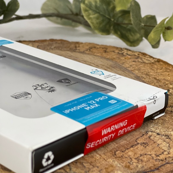 Speck Presidio Perfect Clear iPhone Case- 12 pro max NIB - Picture 2 of 2